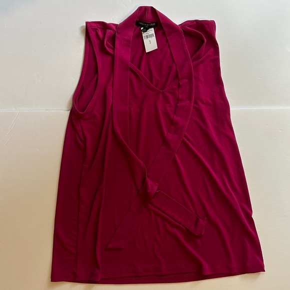 NWT. Banana Republic Factory. Sleeveless top/blouse. - Picture 3 of 8